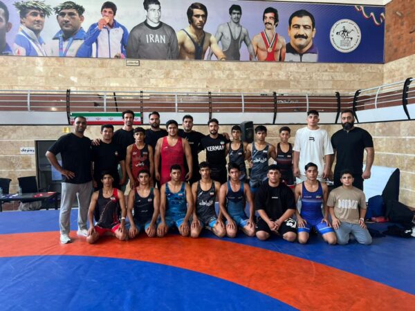 نوجوانان فرنگی کار کرمانی در ایستگاه پایانی لیگ